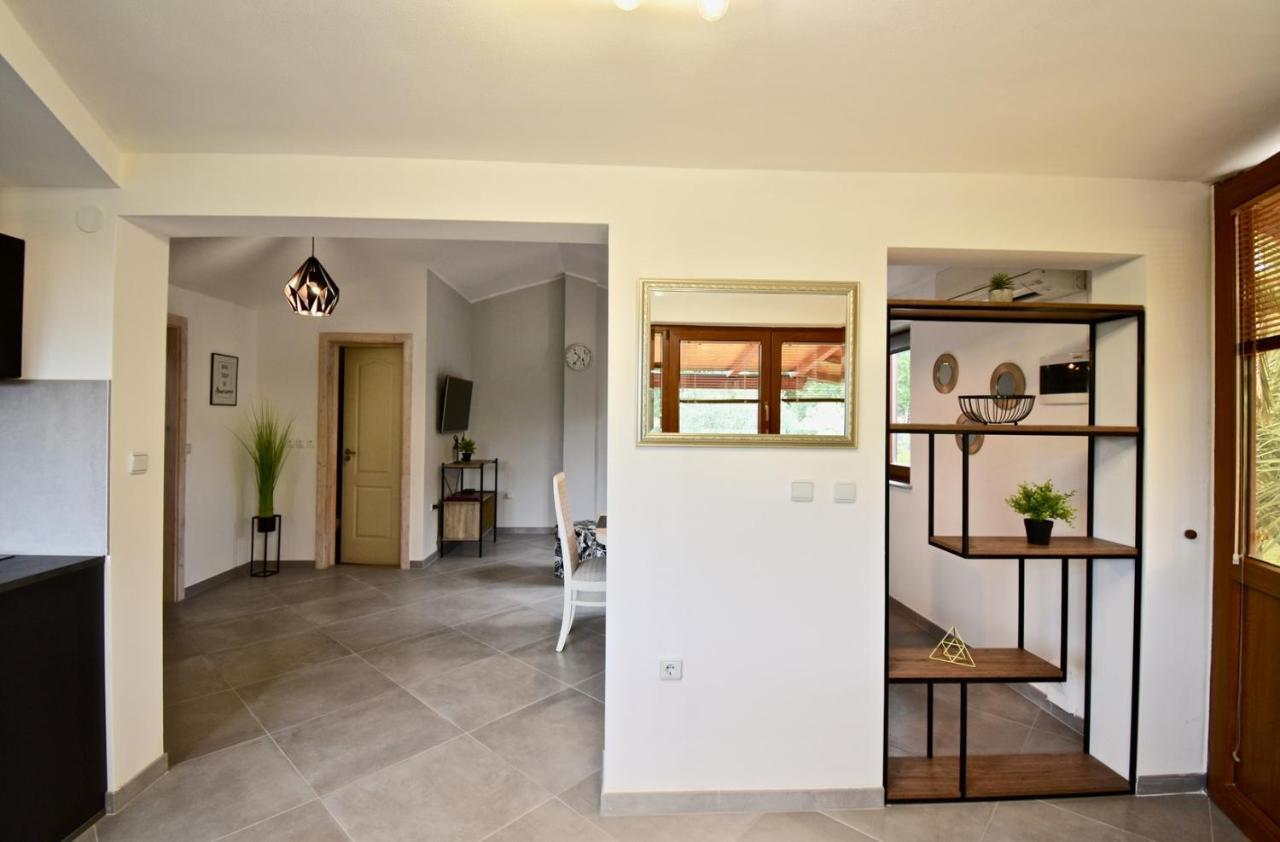 Relaxing Holiday House With Terrace Sea View Medulin Exterior foto